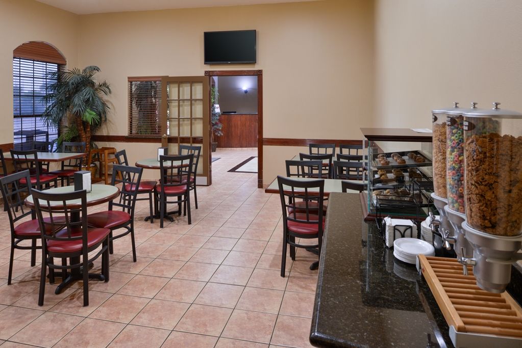Americas Best Value Inn & Suites San Benito Instalações foto